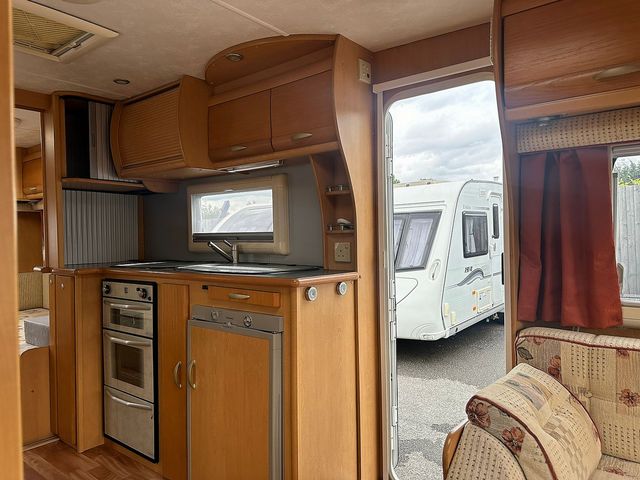 Buccaneer Clipper Touring Caravan (2005) - Picture 15