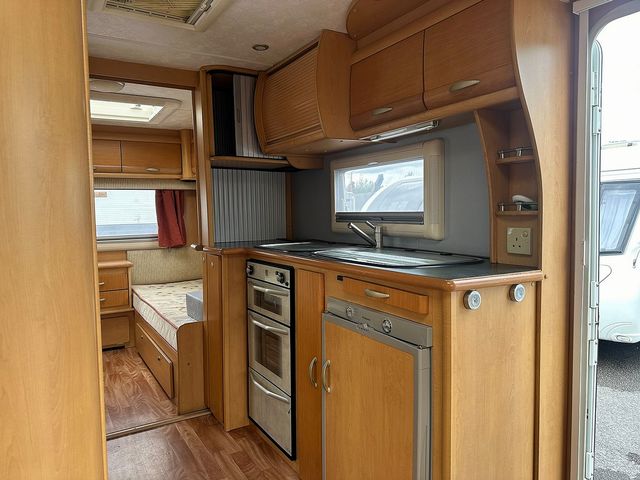 Buccaneer Clipper Touring Caravan (2005) - Picture 8