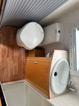 Buccaneer Clipper Touring Caravan (2005) - Picture 9