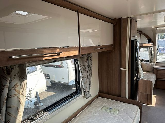 Bailey Unicorn Cadiz Touring Caravan (2019) - Picture 6