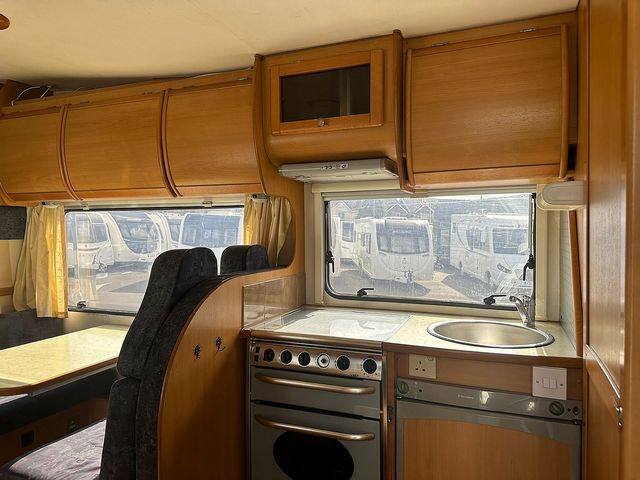 Fiat CI Riviera 141 Motorhome (2003) - Picture 5