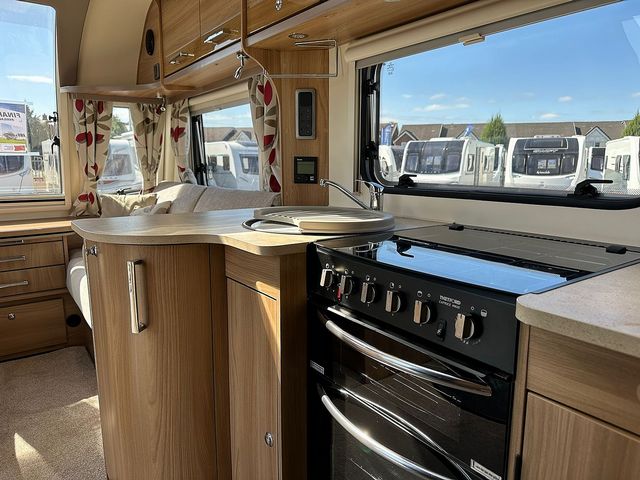 Bailey Pegasus Brindisi Touring Caravan (2017) - Picture 16