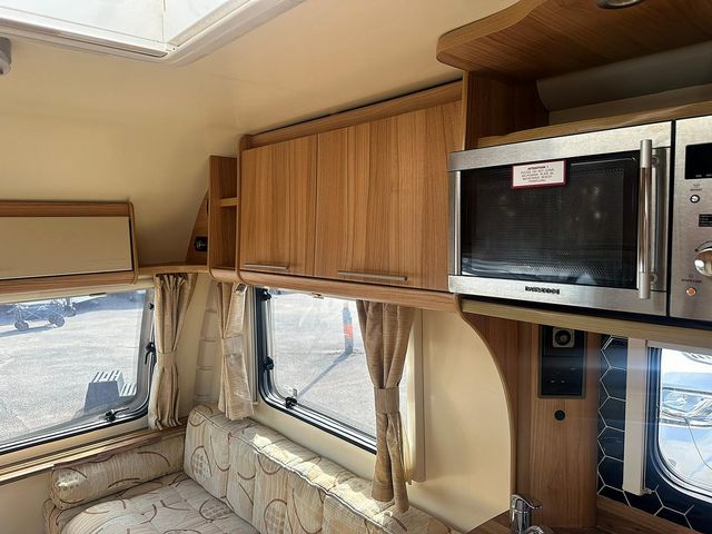 Bailey Orion 400/2 Touring Caravan (2012) - Picture 11