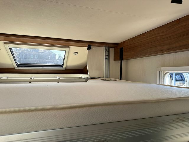 Pilote Sensation Motorhome (2018) - Picture 10