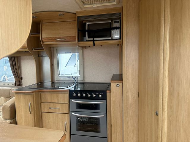 Coachman Pastiche Touring Caravan (2008) - Picture 12