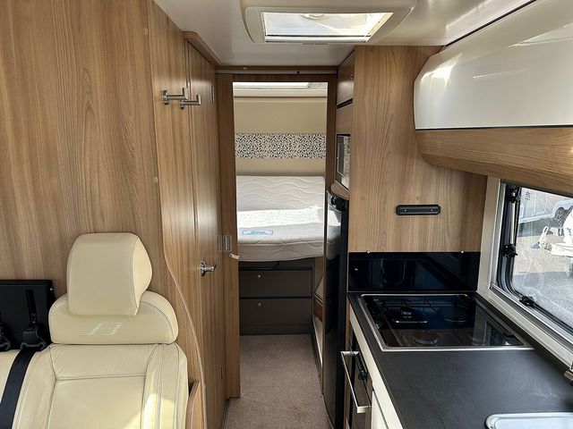 Bailey Autograph 794i Motorhome (2017) - Picture 10