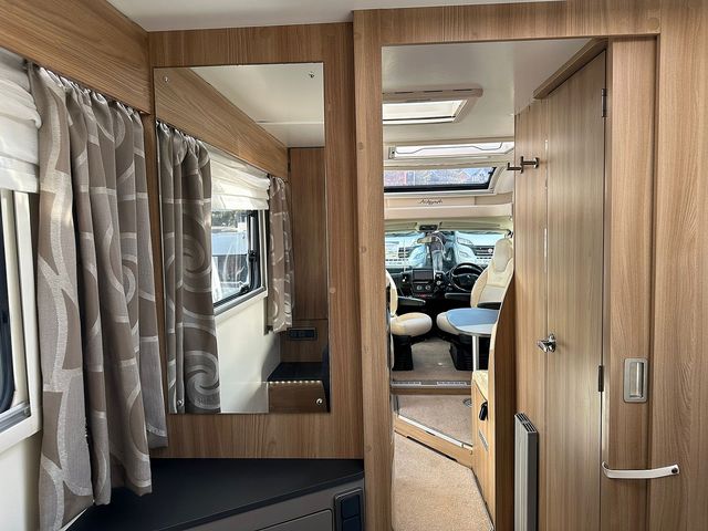 Bailey Autograph 794i Motorhome (2017) - Picture 12