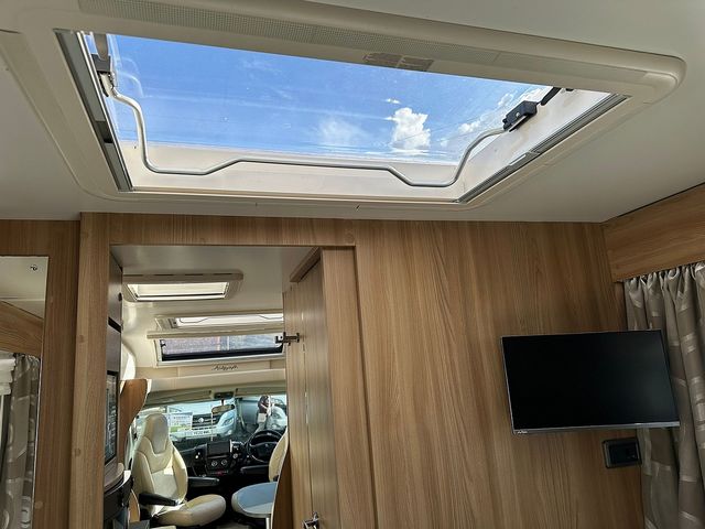 Bailey Autograph 794i Motorhome (2017) - Picture 15