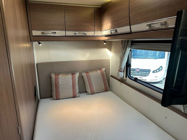 Elddis Encore 255 Motorhome (2017) - Picture 10