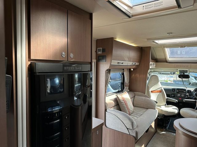 Elddis Encore 255 Motorhome (2017) - Picture 18