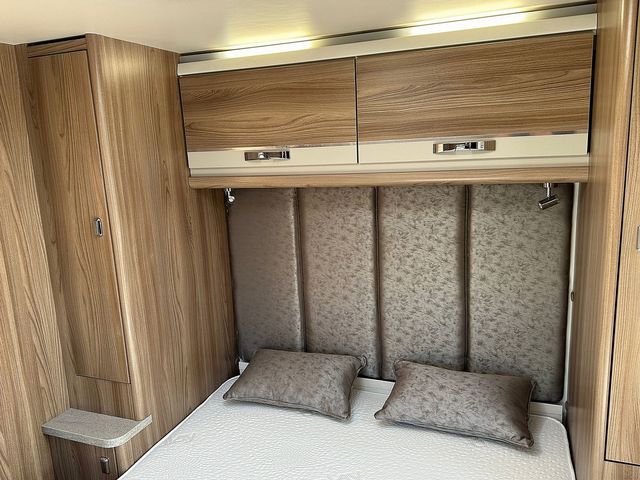 Swift Challenger 880X Touring Caravan (2022) - Picture 17