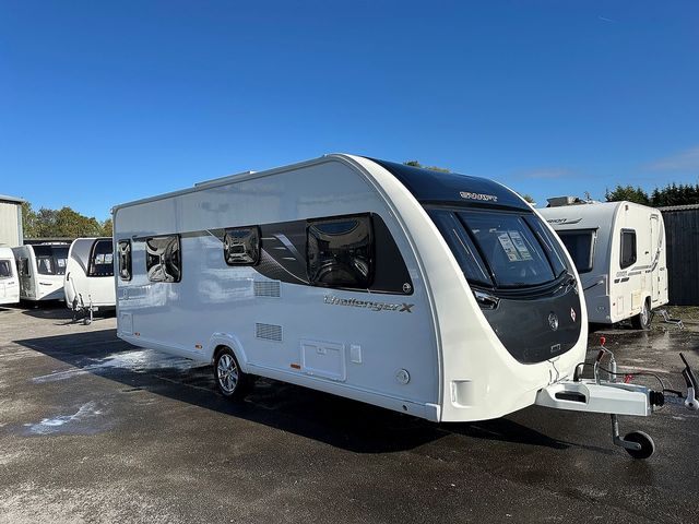 Swift Challenger 880X Touring Caravan (2022) - Picture 3