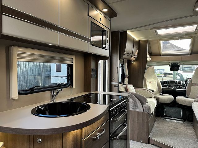 Elddis Majestic 250 Motorhome (2020) - Picture 10