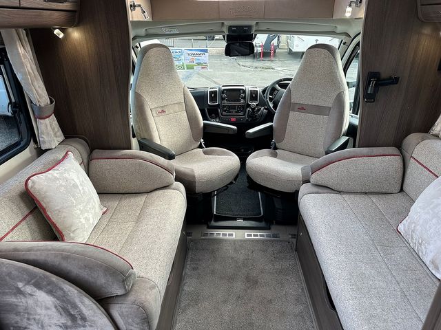 Elddis Majestic 250 Motorhome (2020) - Picture 17