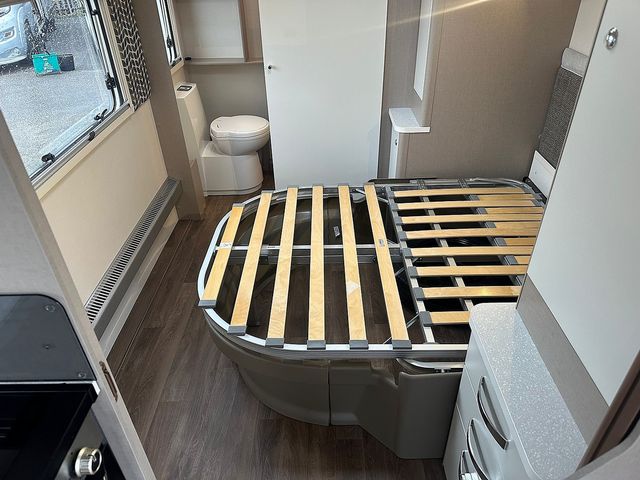 Swift Eccles 580 Touring Caravan (2018) - Picture 13