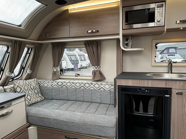 Swift Celebrate Touring Caravan (2023) - Picture 20