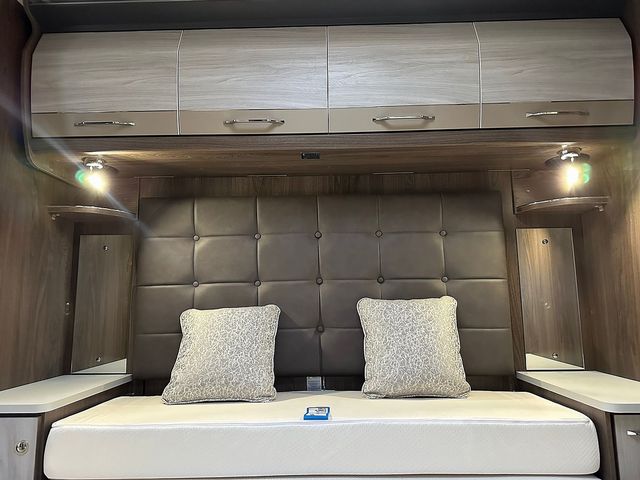 Coachman Lusso Touring Caravan (2023) - Picture 6