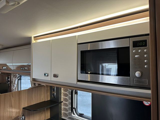Bessacarr 560 Motorhome (2017) - Picture 15