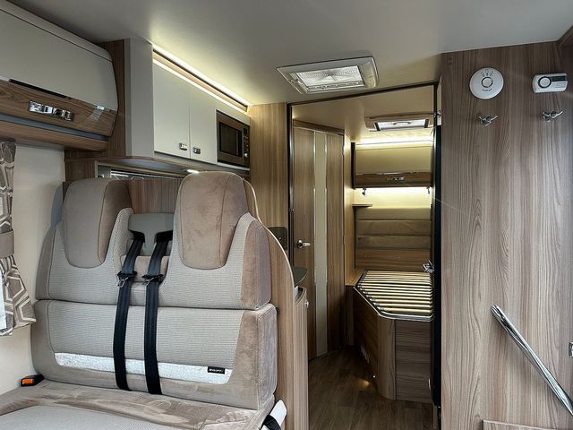 Bessacarr 560 Motorhome (2017) - Picture 8