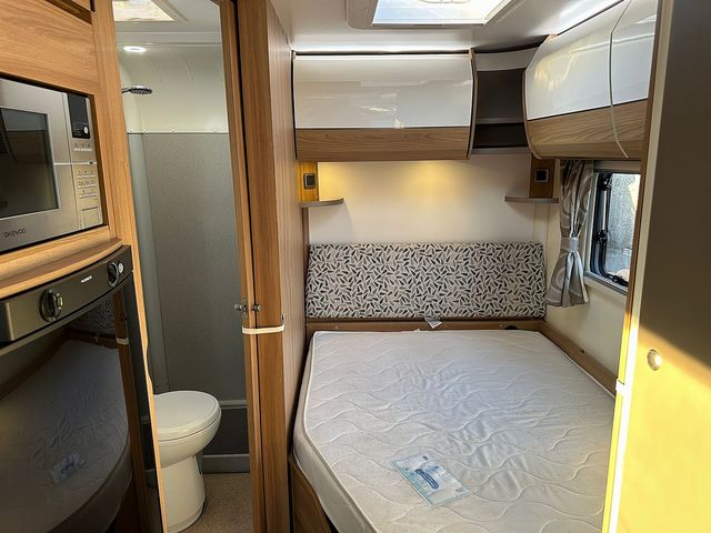 Bailey Autograph 75-2 Motorhome (2017) - Picture 4