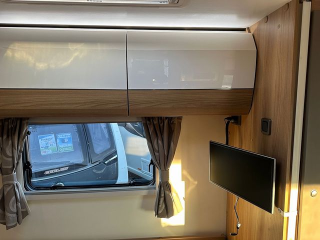 Bailey Autograph 75-2 Motorhome (2017) - Picture 6