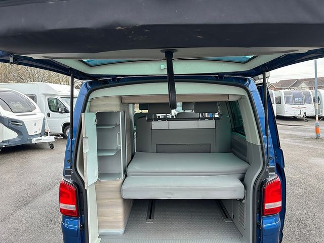 Volkswagen California Campervan (2014) - Picture 20