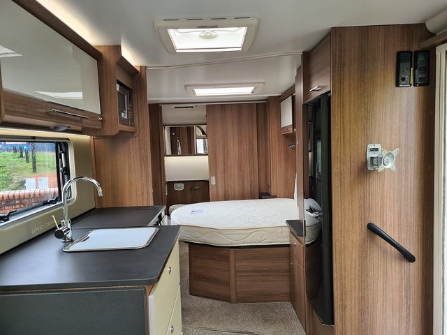 Bailey Unicorn Vigo Touring Caravan (2018) - Picture 8