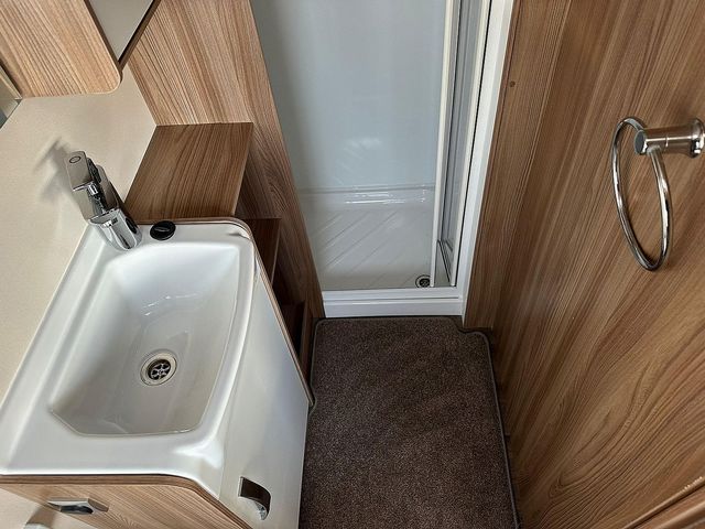 Swift Sprite SB Dealer Special White (2020) - Picture 16