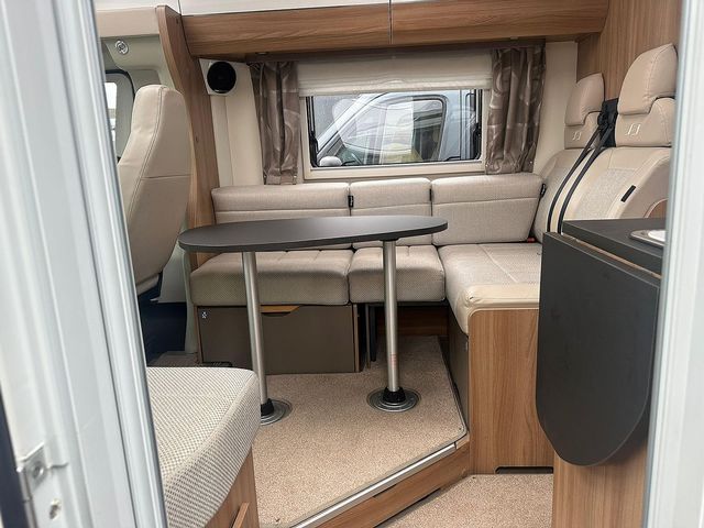 Bailey Autograph 79-4 Touring Caravan (2018) - Picture 11