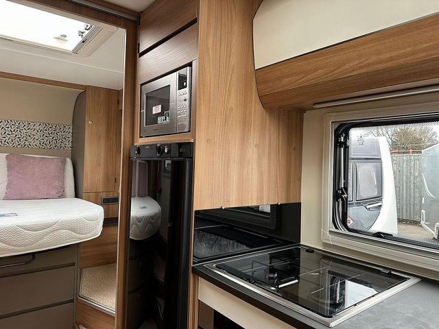 Bailey Autograph 79-4 Touring Caravan (2018) - Picture 16