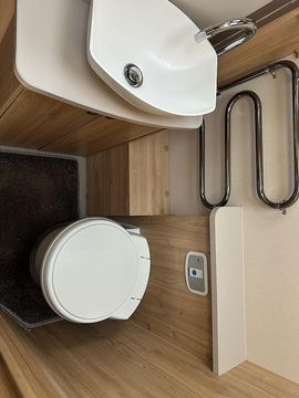 Elddis Crusader Zephyr Campervan (2017) - Picture 10