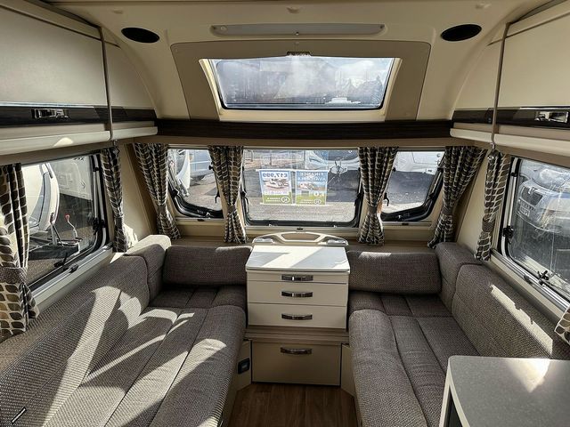 Sterling Eccles 630 Touring Caravan (2017) - Picture 7