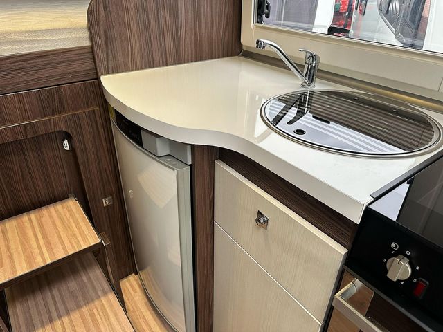 Benimar Mileo 201 Motorhome (2016) - Picture 7