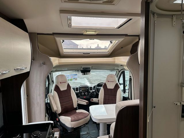 Benimar Mileo 201 Motorhome (2016) - Picture 17