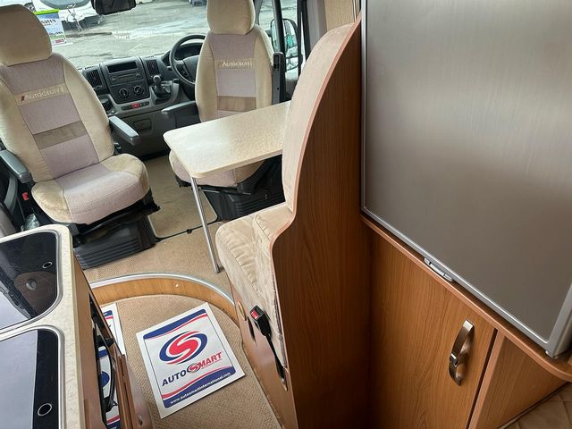 Autocruise Alto Campervan (2010) - Picture 16