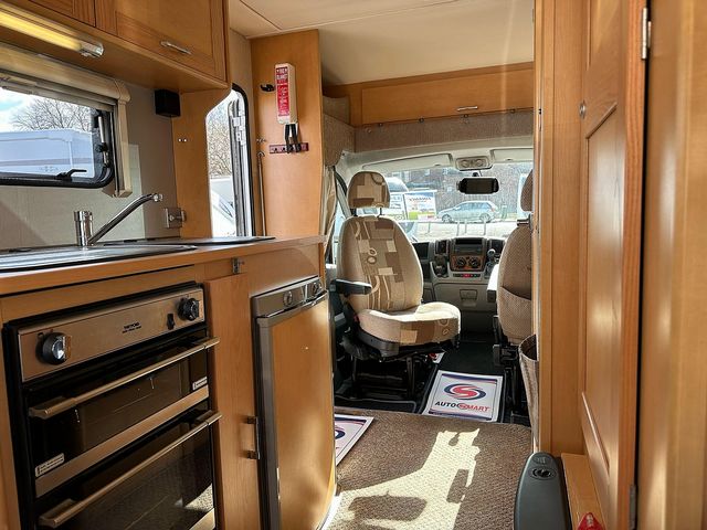 Elddis Autoquest 140 White (2010) - Picture 12