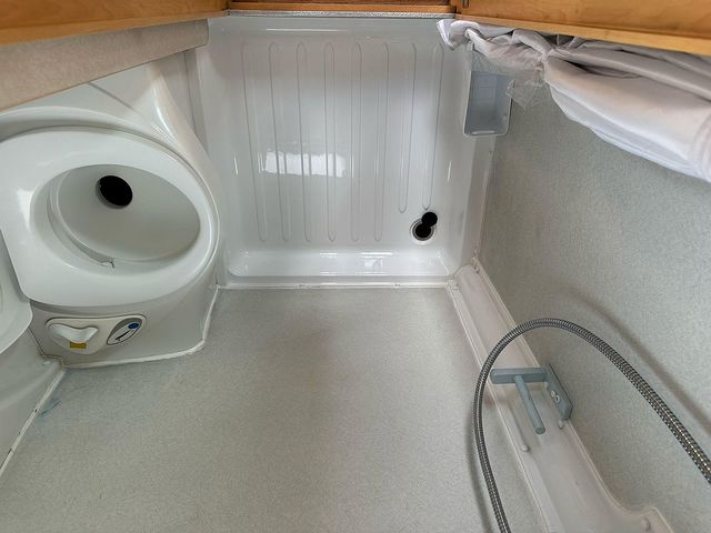Elddis Autoquest 140 White (2010) - Picture 19