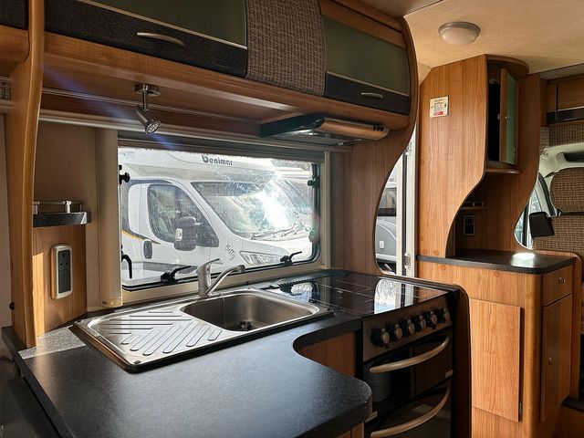 Autocruise Stardream Motorhome (2007) - Picture 19