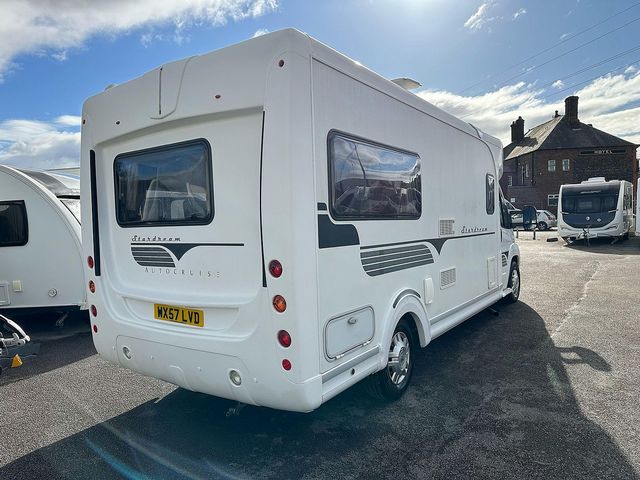 Autocruise Stardream Motorhome (2007) - Picture 5