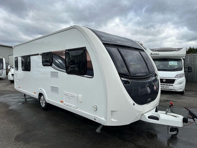 Swift Challenger 580 Touring Caravan (2019) - Picture 12