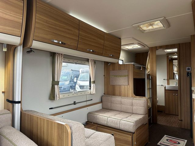 Elddis Crusader Tempest EB Touring Caravan (2014) - Picture 13