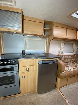 Coachman Amara 17/4 Touring Caravan (2009) - Picture 7