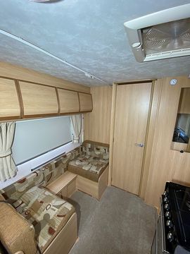 Coachman Amara 17/4 Touring Caravan (2009) - Picture 9