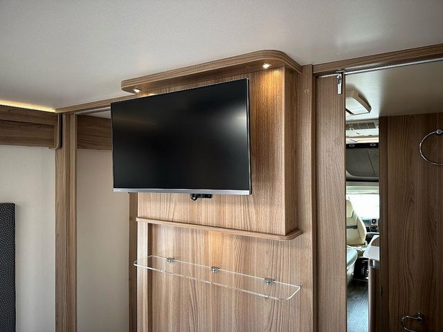 Swift Kon-TIKI Motorhome (2019) - Picture 19