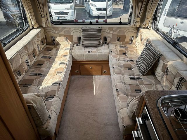 Elddis Sunseeker 140 Motorhome (2011) - Picture 18