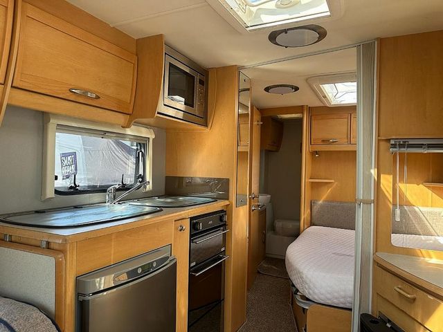 Elddis Rambler Touring Caravan (2010) - Picture 12