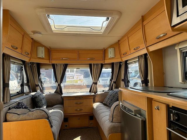 Elddis Rambler Touring Caravan (2010) - Picture 4