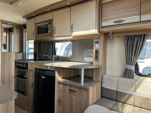 Sterling Eccles Moonstone SE Touring Caravan (2013) - Picture 12
