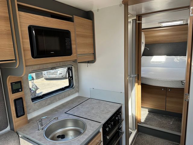 Bailey Adamo 75-4L Motorhome (2023) - Picture 19