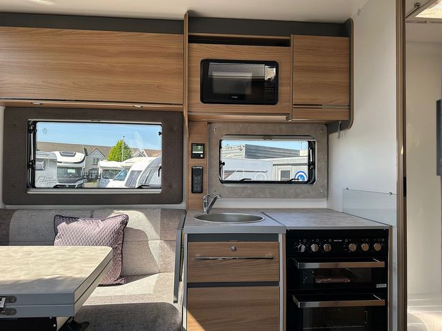 Bailey Adamo 75-4L Motorhome (2023) - Picture 21